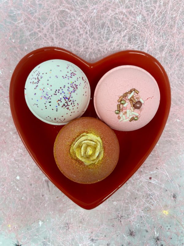 You’re So Loved Bath Bomb Gift Set - Image 3